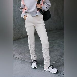 *NWOT* Free People Start Up SweatPants in Heather Grey